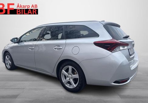 Toyota Auris Touring Sports, 2016