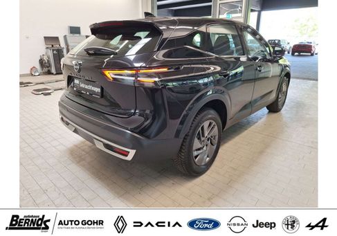 Nissan Qashqai, 2024 3