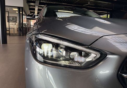 Mercedes-Benz C 300, 2022