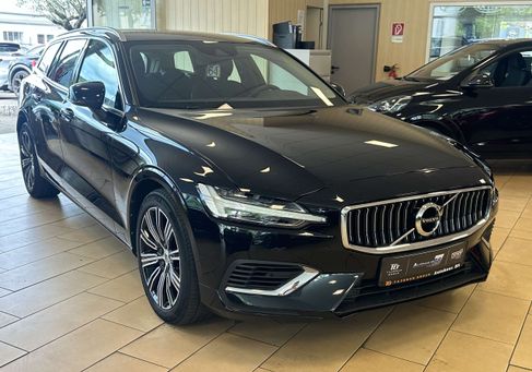 Volvo V60, 2022