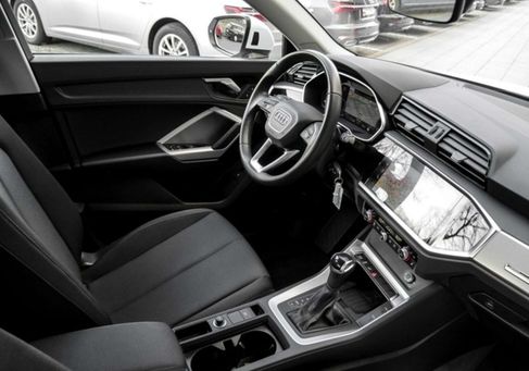 Audi Q3, 2021 3