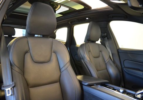 Volvo XC60, 2025