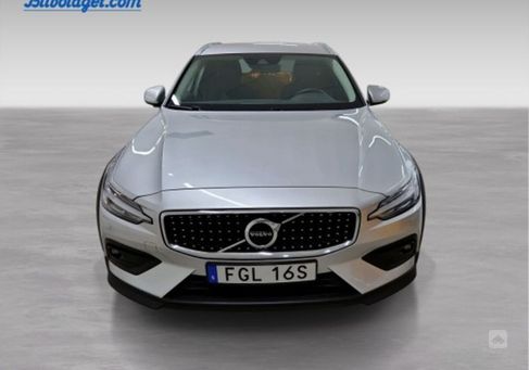 Volvo V60 Cross Country, 2022