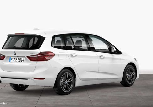 BMW 218, 2022 3