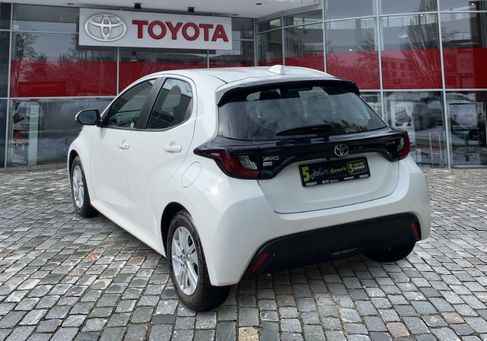 Toyota Yaris, 2024 3