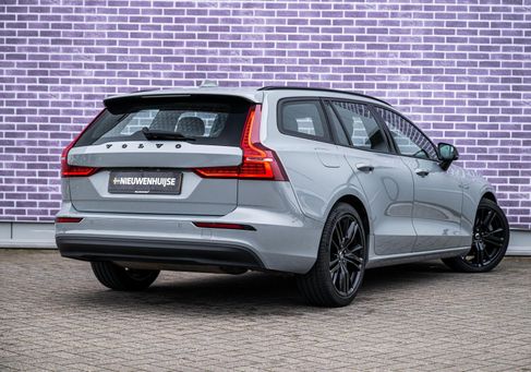 Volvo V60, 2023