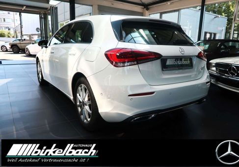 Mercedes-Benz A 180, 2021