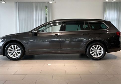 Volkswagen Passat Variant, 2023 3