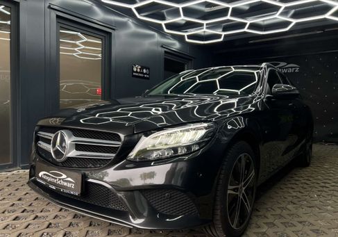Mercedes-Benz C 300, 2020