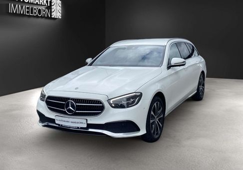 Mercedes-Benz E 300, 2022