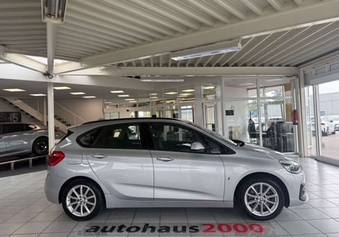 BMW 225, 2019