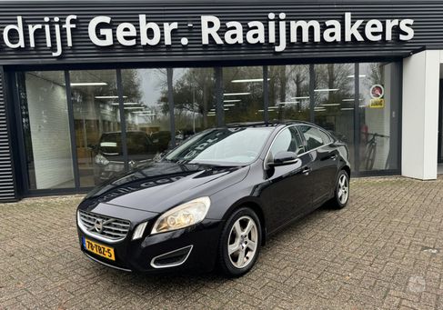 Volvo S60, 2012