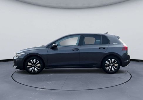 Volkswagen Golf, 2025