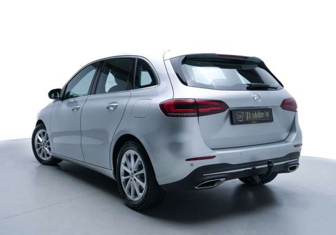 Mercedes-Benz B 200, 2022