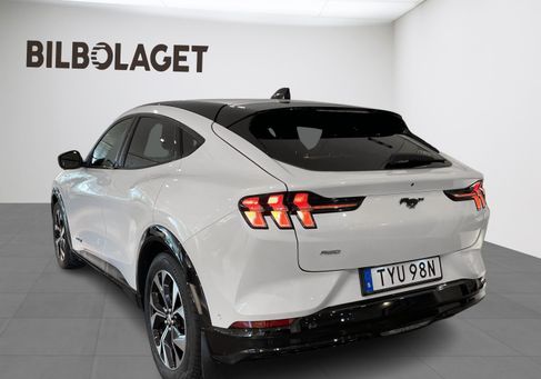 Ford Mustang Mach-E, 2023 3