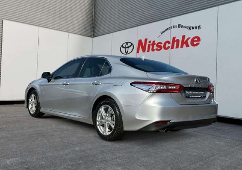 Toyota Camry, 2019