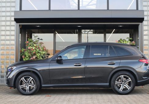 Mercedes-Benz GLC 200, 2022