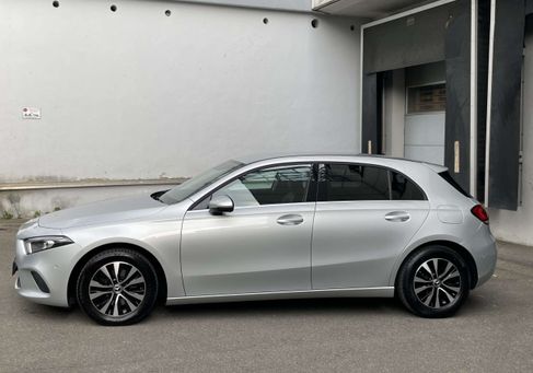 Mercedes-Benz A 200, 2022