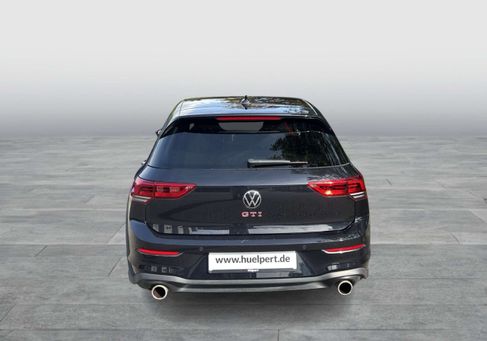Volkswagen Golf, 2023 3