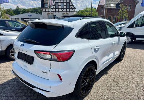 Ford Kuga, 2021
