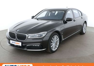 BMW 740, 2017