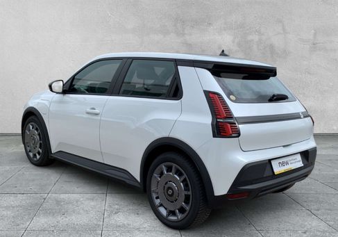 Renault R 5, 2025