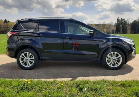 Ford Kuga, 2019
