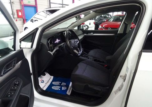 Volkswagen Golf, 2022