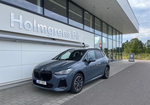 BMW 230, 2024