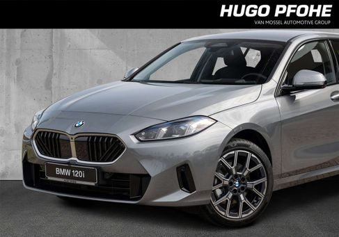BMW 120, 2024