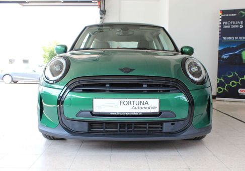 MINI ONE, 2022