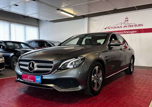 Mercedes-Benz E 200, 2018 3