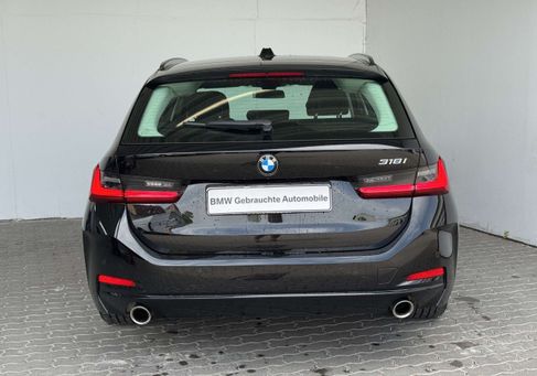BMW 318, 2023