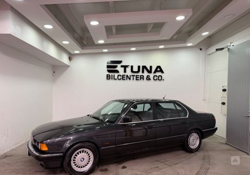 BMW 750, 1988