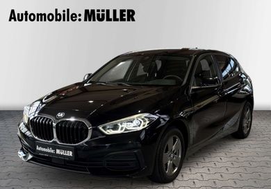 BMW 118, 2022