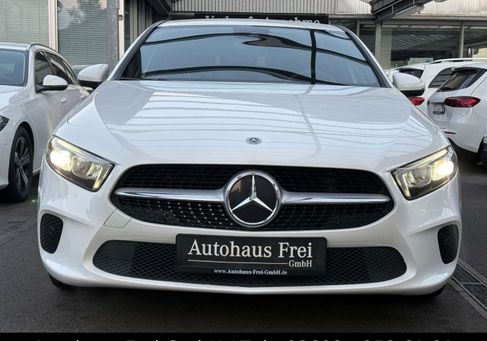 Mercedes-Benz A 180, 2022