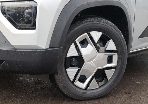 Dacia Spring, 2025 3