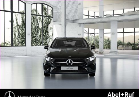 Mercedes-Benz A 200, 2025