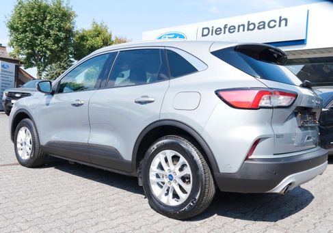 Ford Kuga, 2022