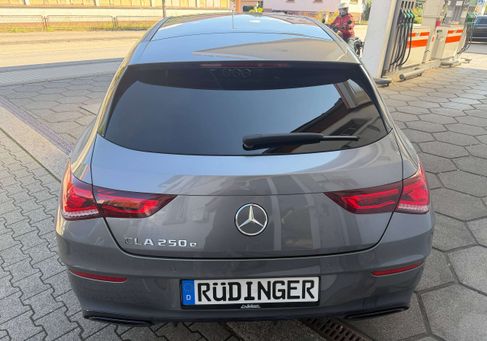 Mercedes-Benz CLA 250, 2021 3