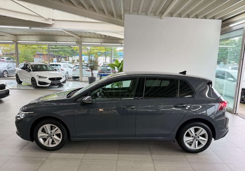 Volkswagen Golf, 2023 2
