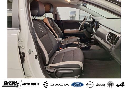 Kia Stonic, 2022