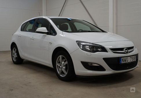 Opel Astra, 2013