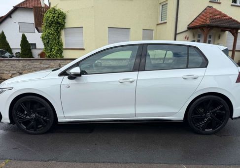 Volkswagen Golf, 2024 2