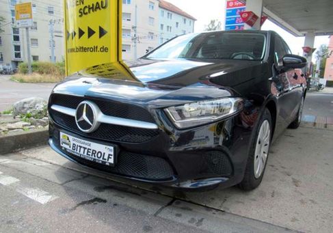 Mercedes-Benz A 180, 2022