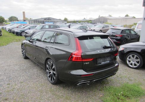 Volvo V60, 2022