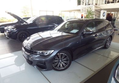 BMW 318, 2022