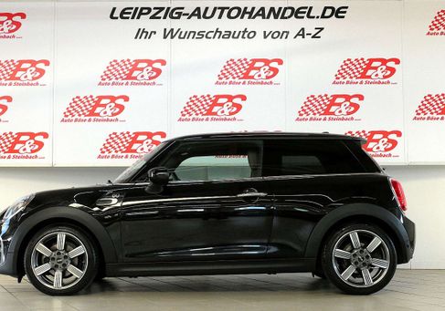 MINI ONE, 2020