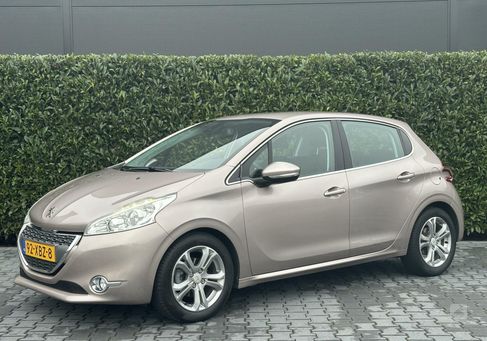 Peugeot 208, 2012