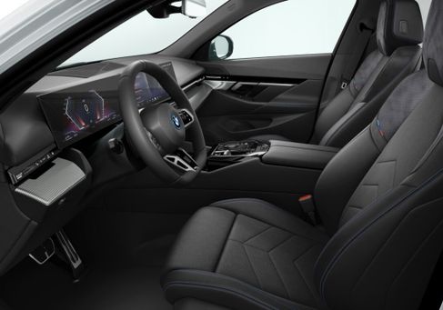 BMW 530, 2025